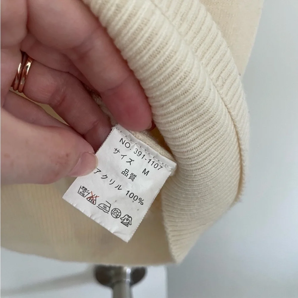 Phrase Soft Acrylic Scoop Neck Sweater Cream Size M